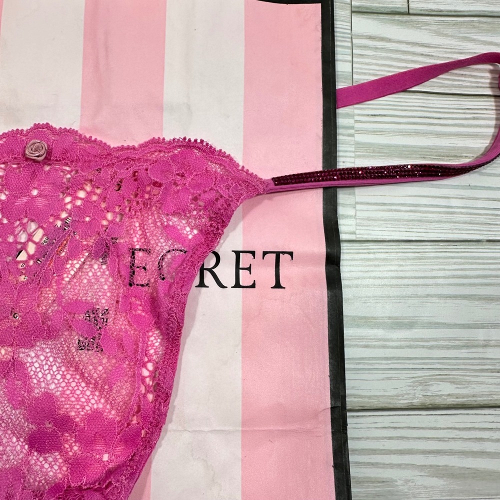 NWT Victoria's Secret Dream Angels Pink Lace V-String Thong Underwear Panty XL - Picture 3 of 8